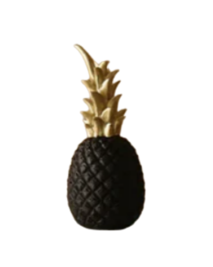 PineLux™ – Lys upp ditt hem med en elegant gyllene ananas som skapar värme och stil
